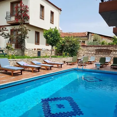 Hotel Sezgin *